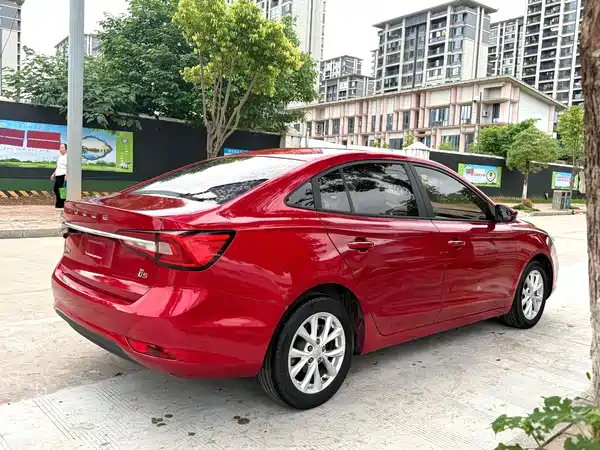 Roewe i5 2019