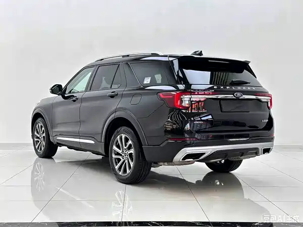 Ford Explorer 2025