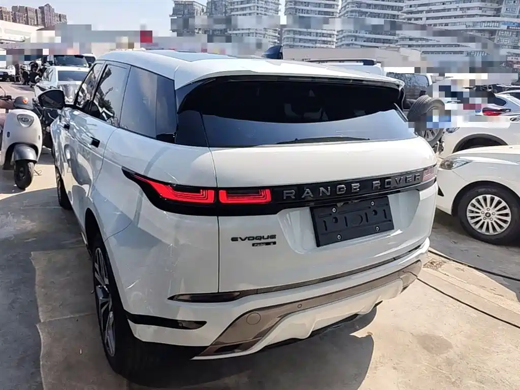 Land Rover Evoque 2021 — фото 6