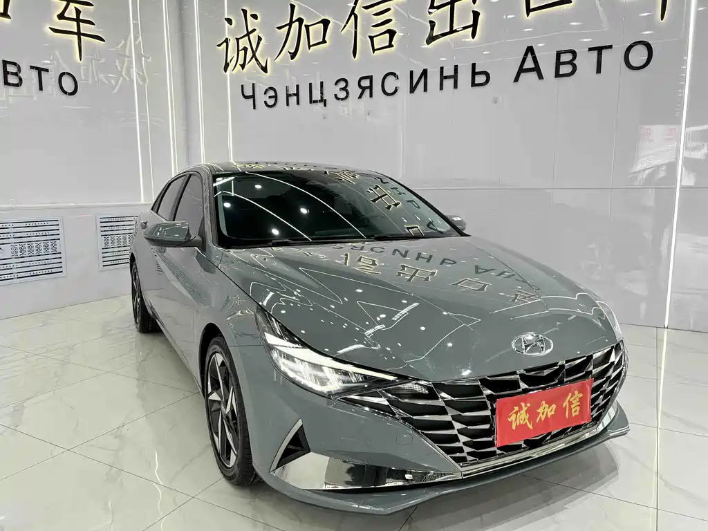 Hyundai Elantra 2023 — фото 3
