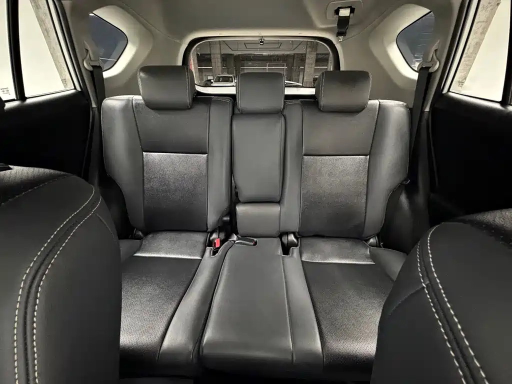 Toyota RAV4 2019 — фото 15