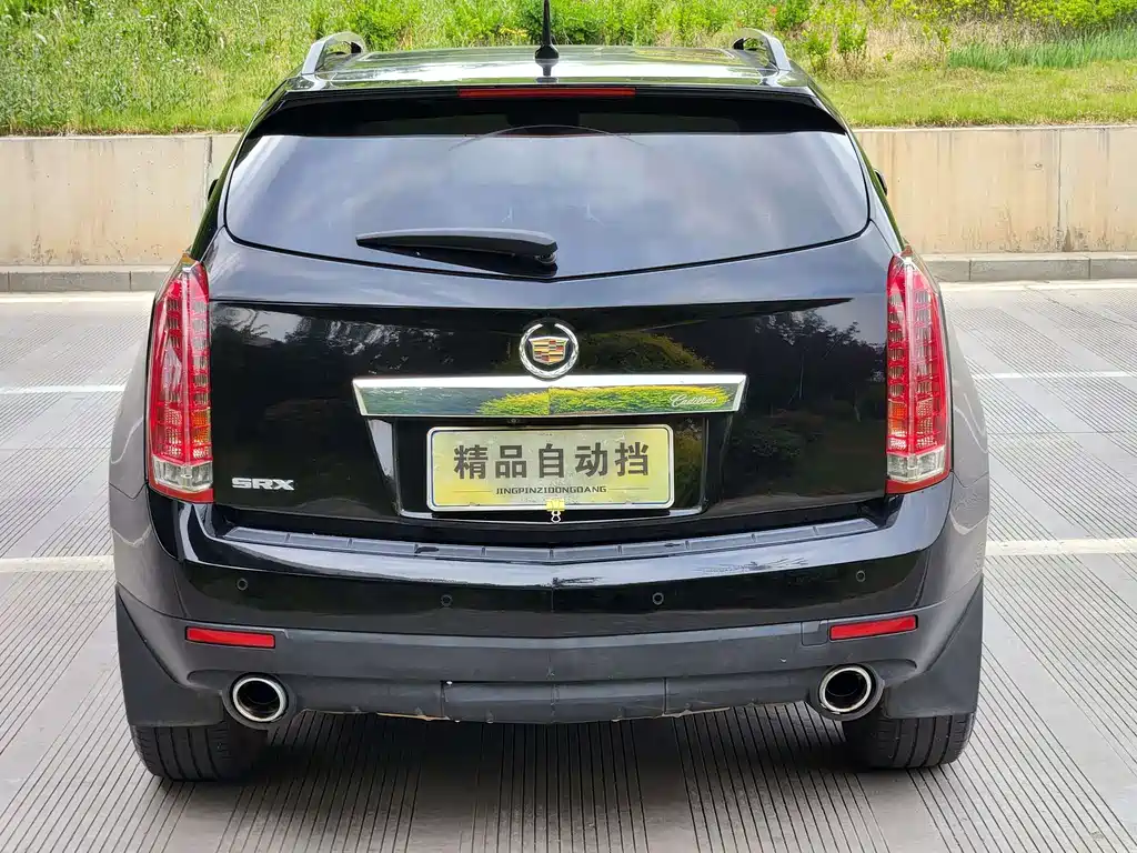 Cadillac SRX 2012 — фото 7