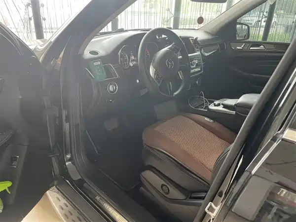 Mercedes-Benz M-Class 2014