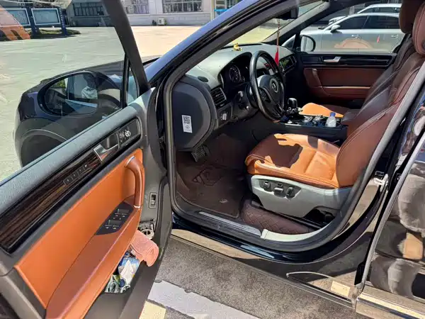Volkswagen Touareg 2014