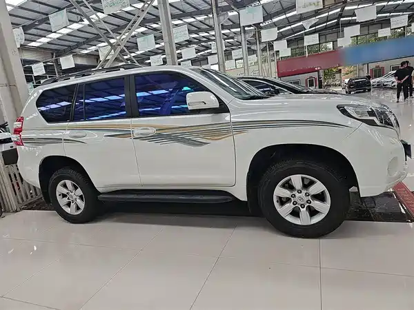 Toyota Prado 2016
