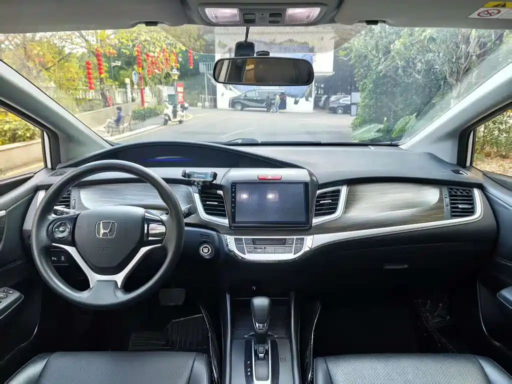 Honda Jade 2018 — фото 17