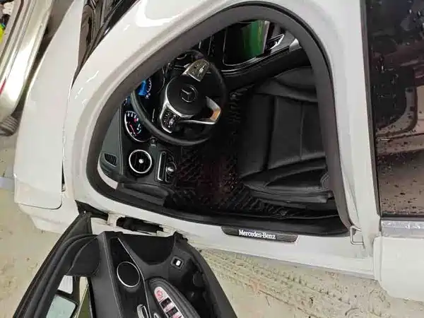 Mercedes-Benz C-Class 2020