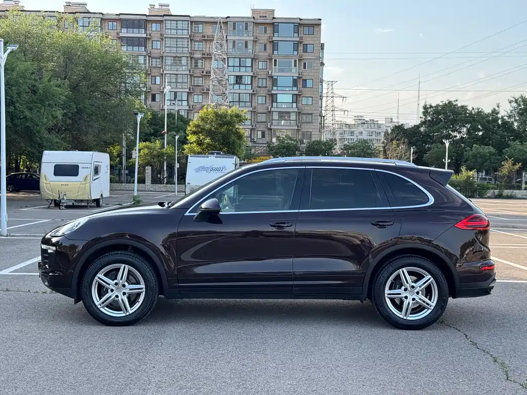 Porsche Cayenne 2015 — фото 10