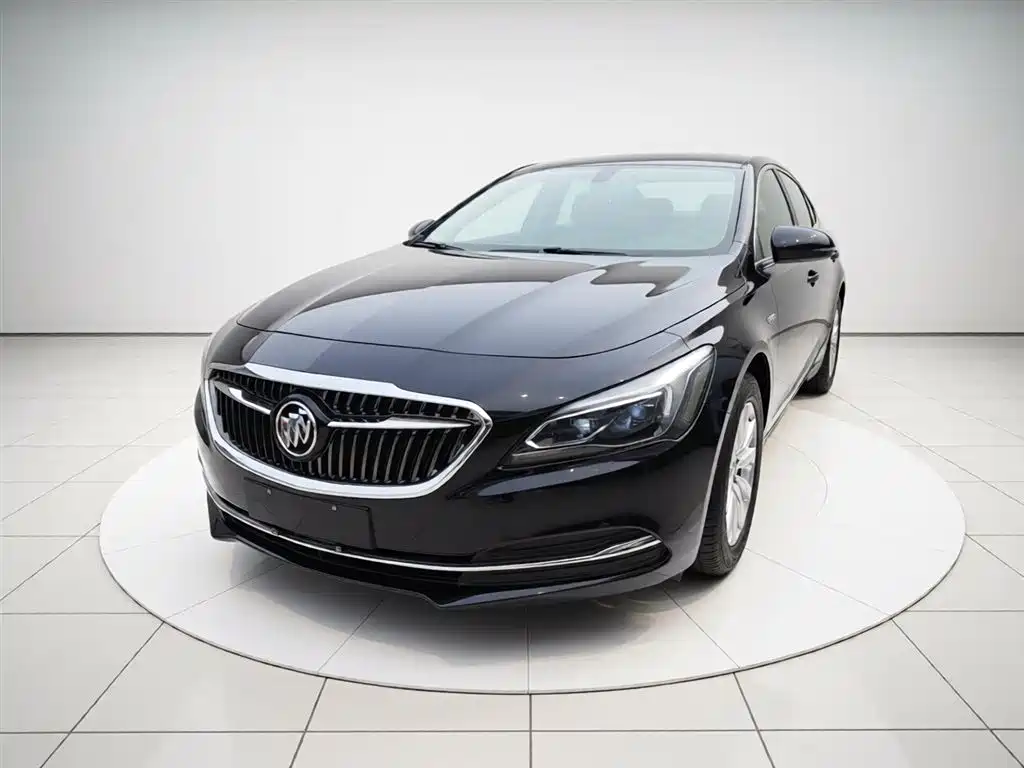 Buick LaCrosse 2018 — фото 2