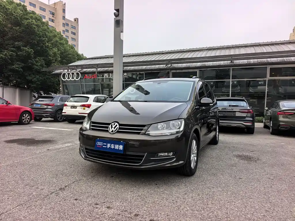 Volkswagen Sharan 2016 — фото 1