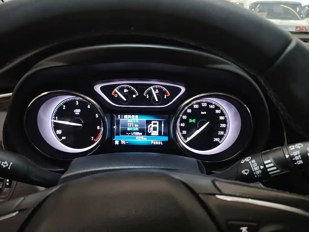 Buick Envision Plus 2020 — фото 12