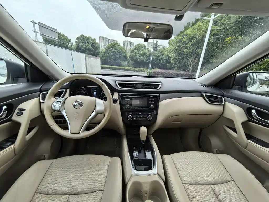 Nissan X-Trail 2015 — фото 9
