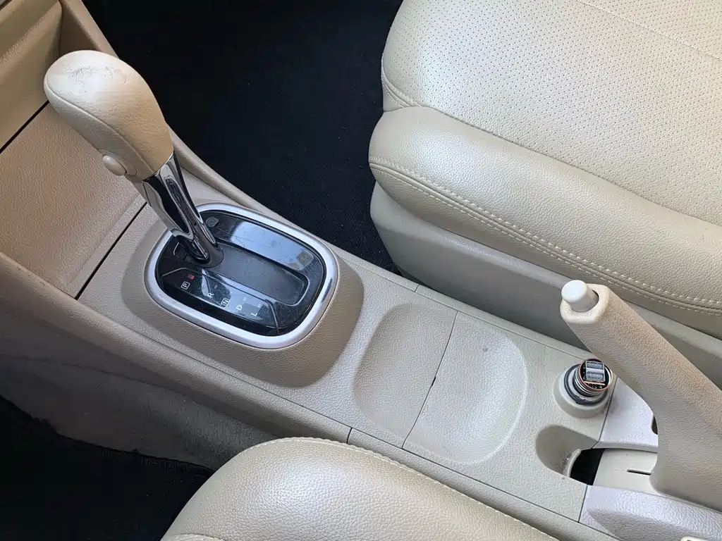 Nissan Sylphy 2018 — фото 19