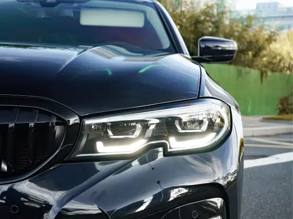 BMW 3 Series 2021
