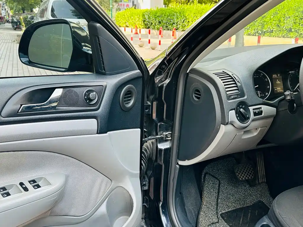 Skoda Octavia 2014 — фото 16