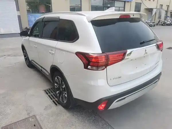 Mitsubishi Outlander 2019