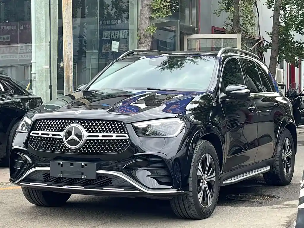 Mercedes-Benz GLE 2023 — фото 1