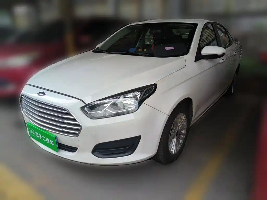 Ford Escort 2018 — фото 1