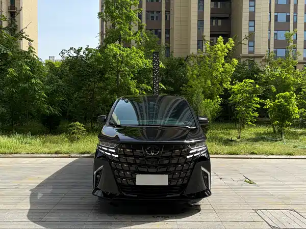 Toyota Alphard 2024