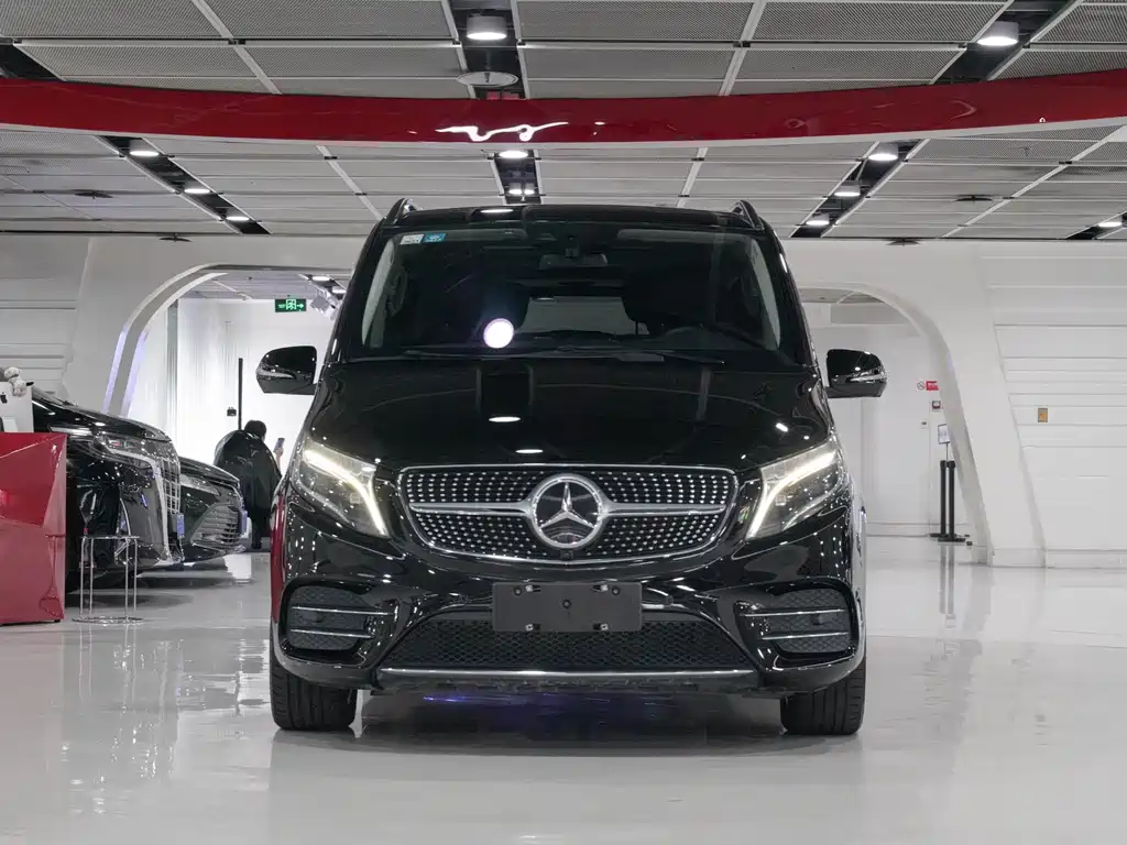 Mercedes-Benz V-Class 2021 — фото 2
