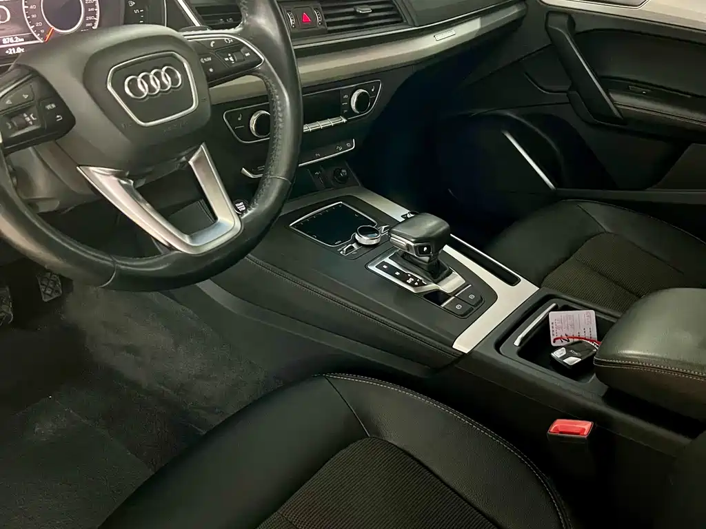 Audi Q5L 2019 — фото 4