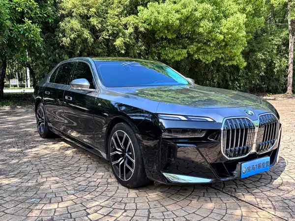 BMW 7 Series 2023