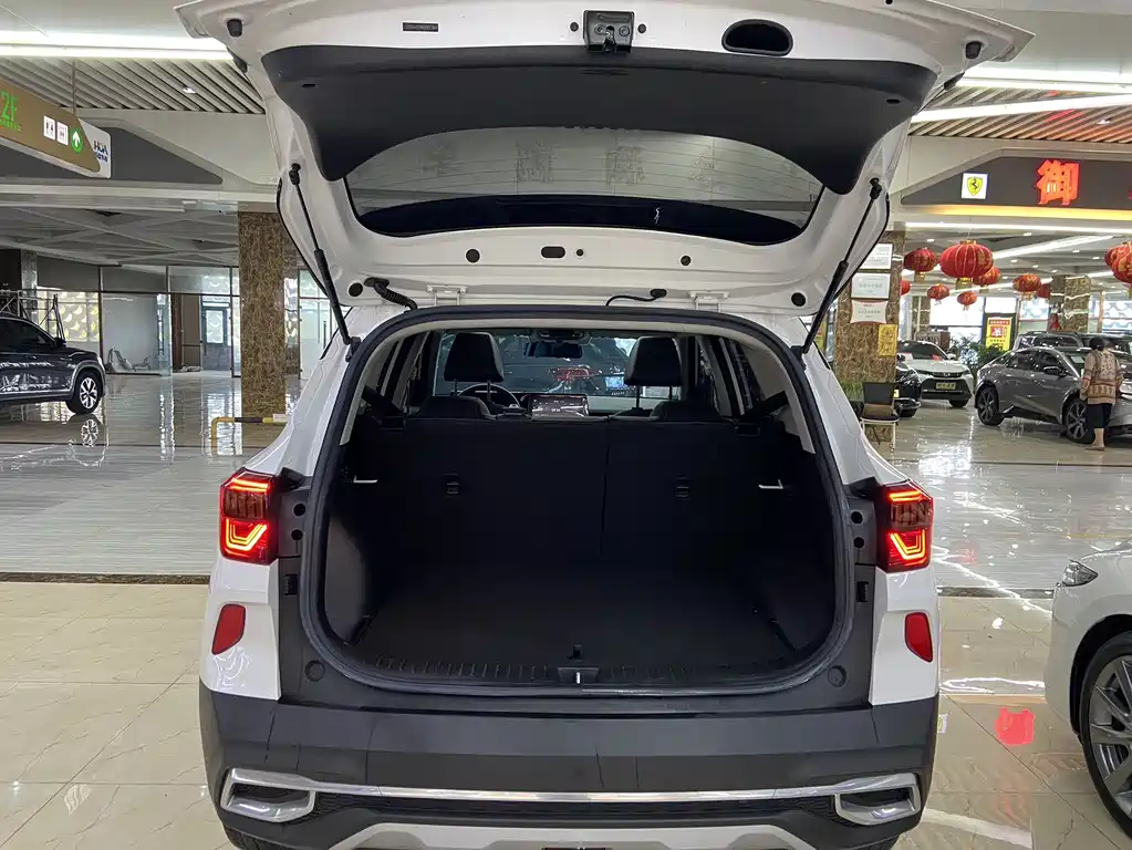 Kia KX3 2022 — фото 10