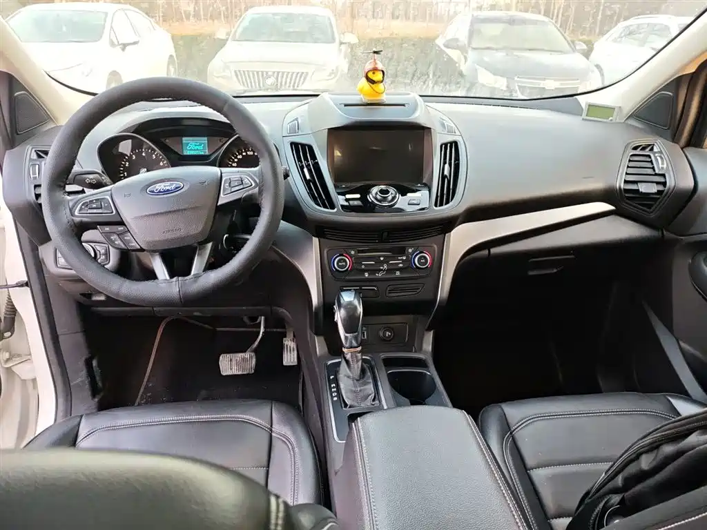 Ford Kuga 2018 — фото 10