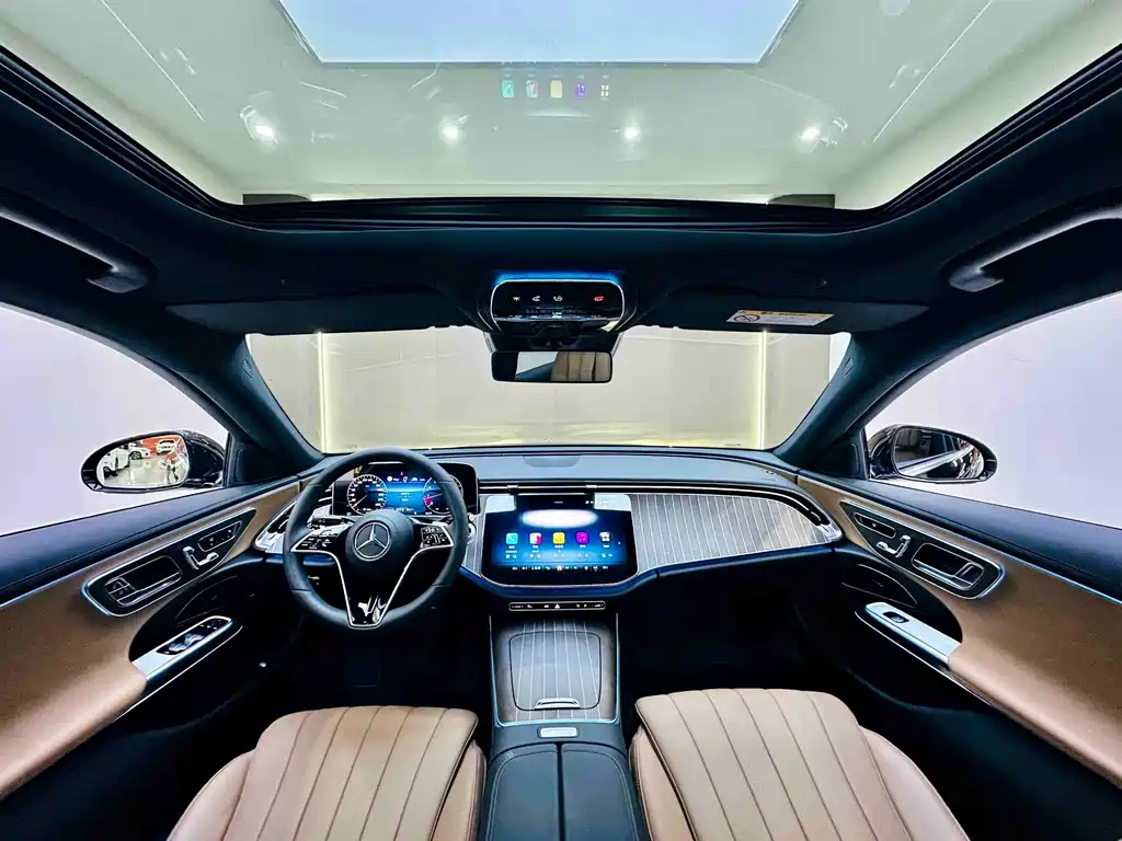 Mercedes-Benz E-Class 2025 — фото 10