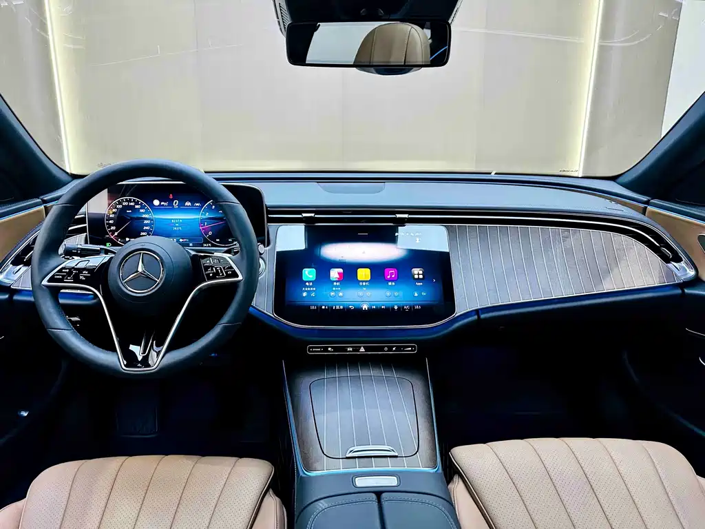 Mercedes-Benz E-Class 2025 — фото 13
