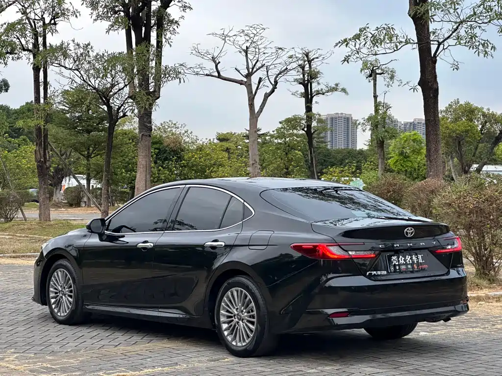 Toyota Camry 2024