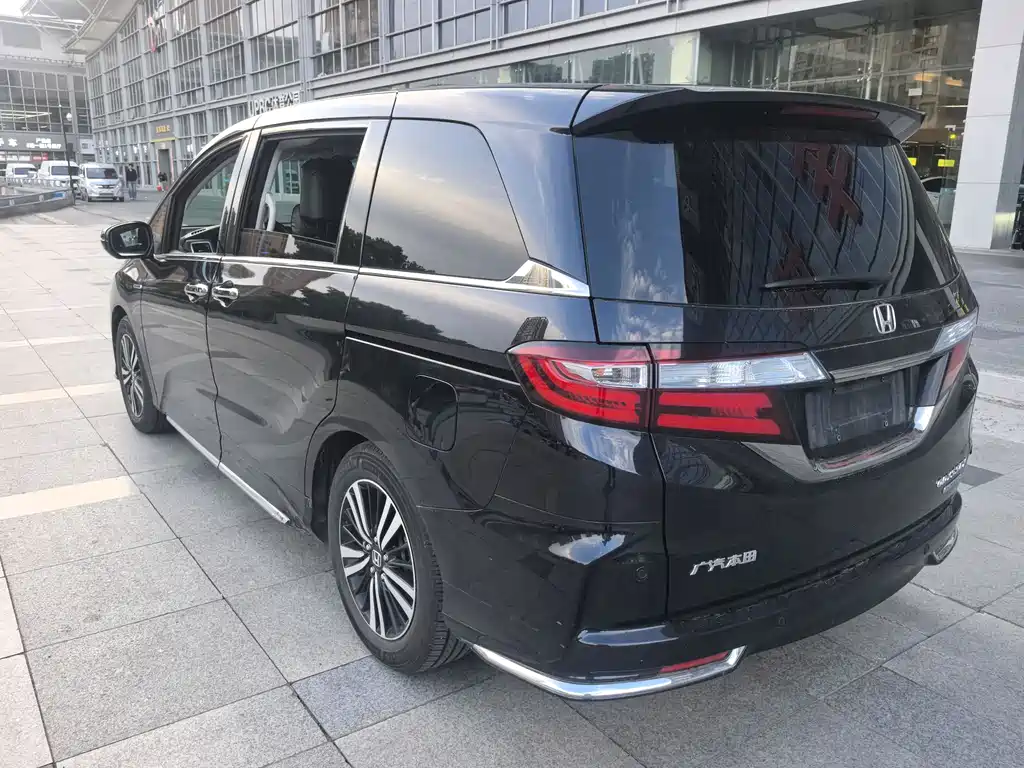 Honda Odyssey 2021 — фото 12