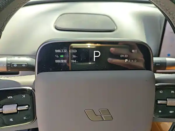 Li Auto i6 2025