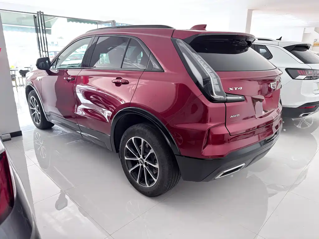 Cadillac XT4 2023 — фото 12