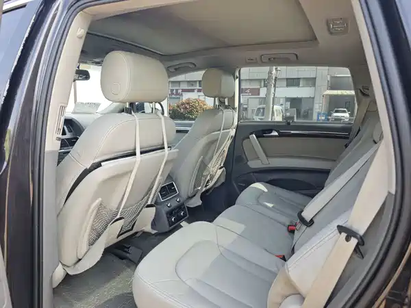 Audi Q7 2011
