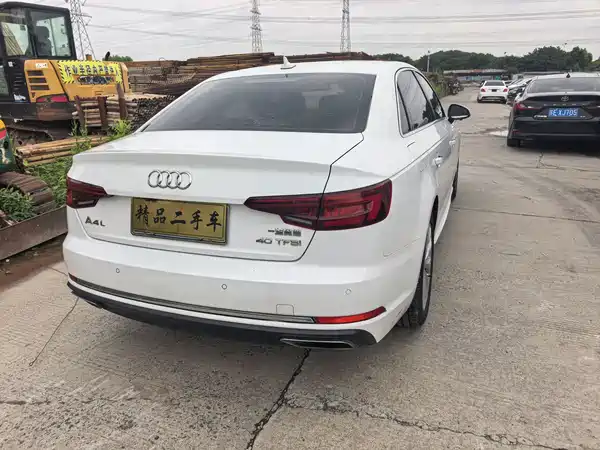 Audi A4L 2019