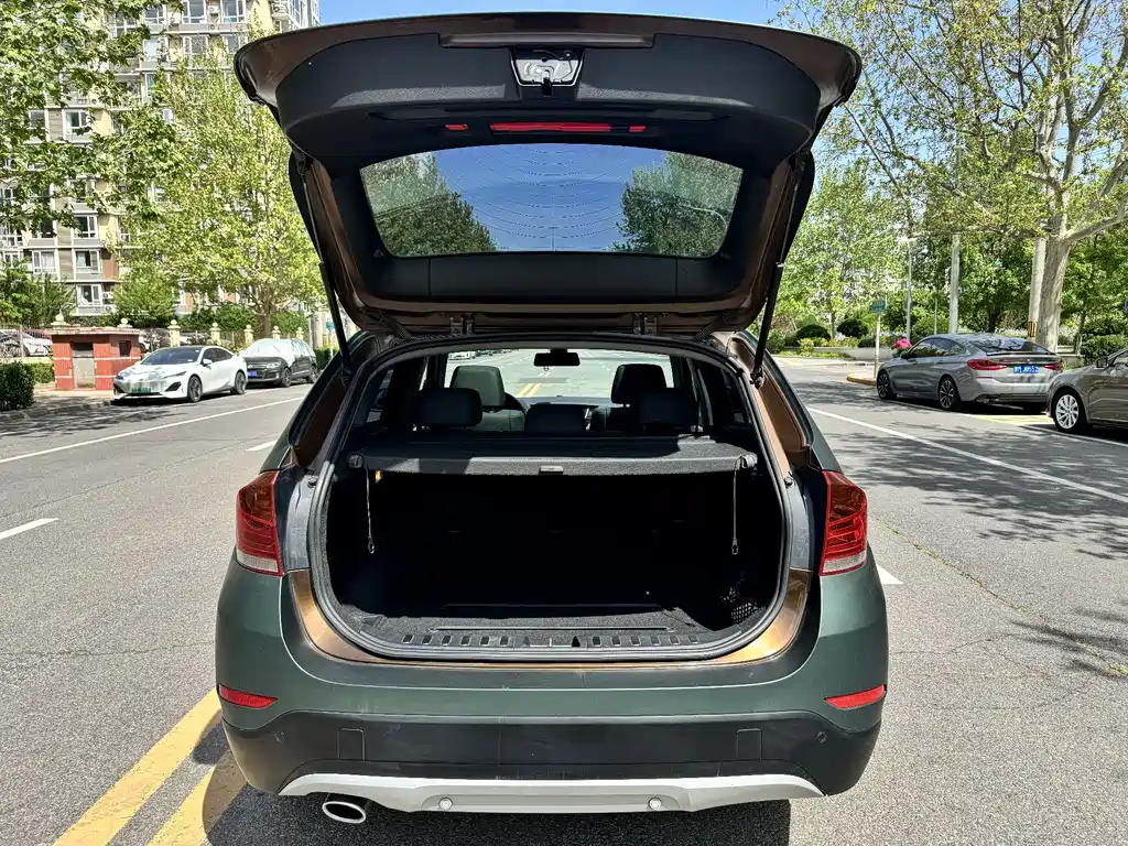 BMW X1 2014 — фото 12