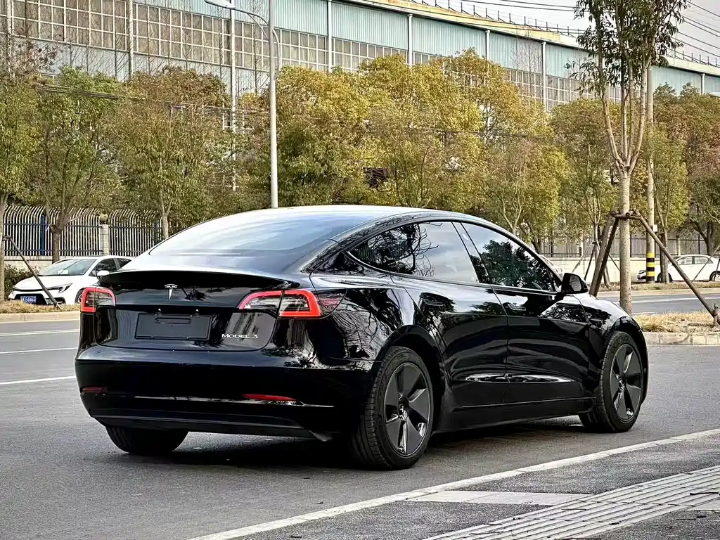 Tesla Model 3 2022 — фото 5
