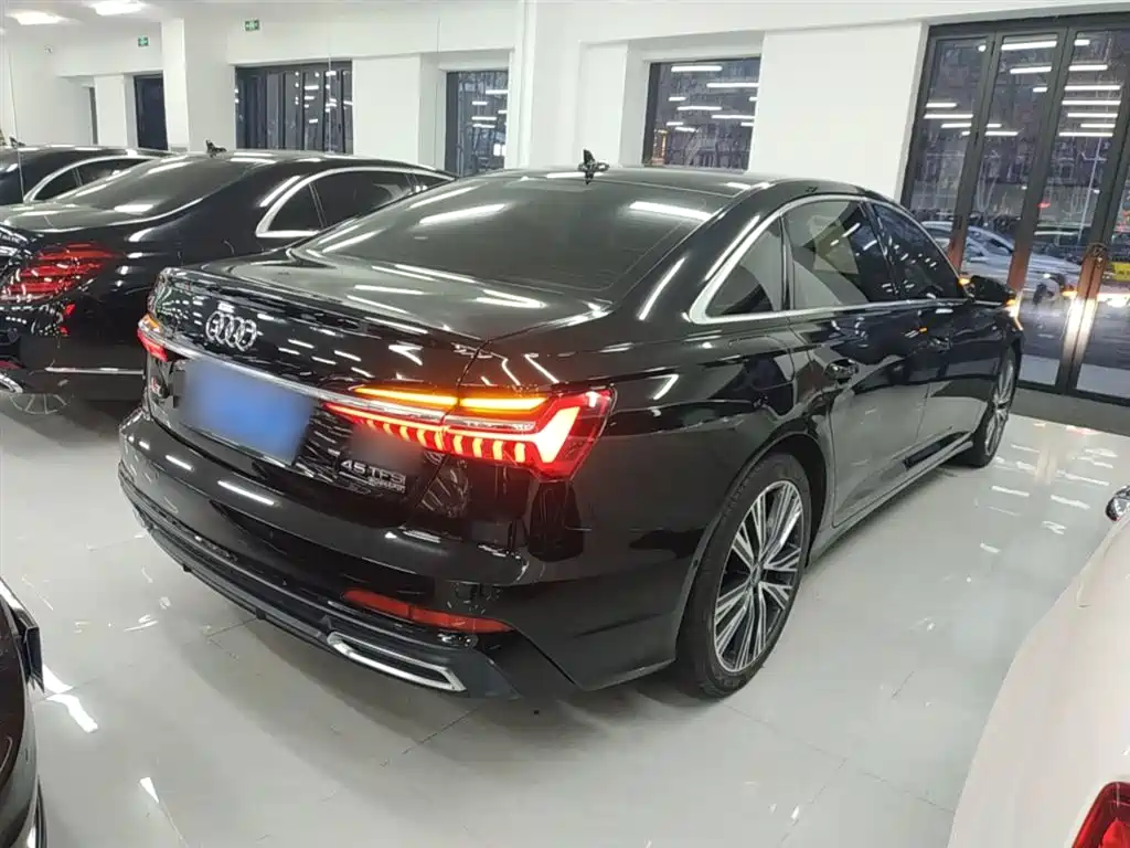 Audi A6L 2020 — фото 23