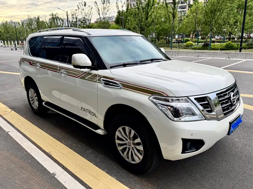 Nissan Patrol 2018 — фото 15