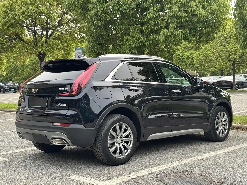 Cadillac XT4 2020 — фото 10