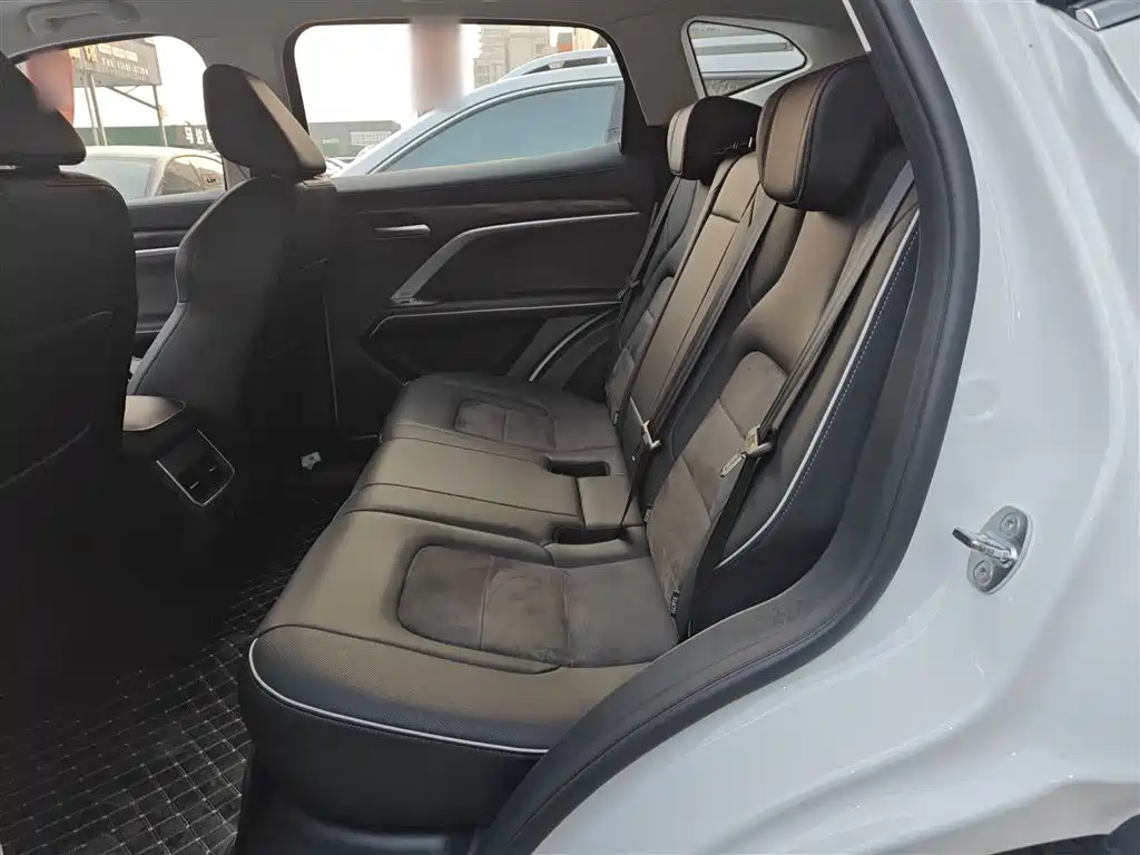Haval H6 2023 — фото 17
