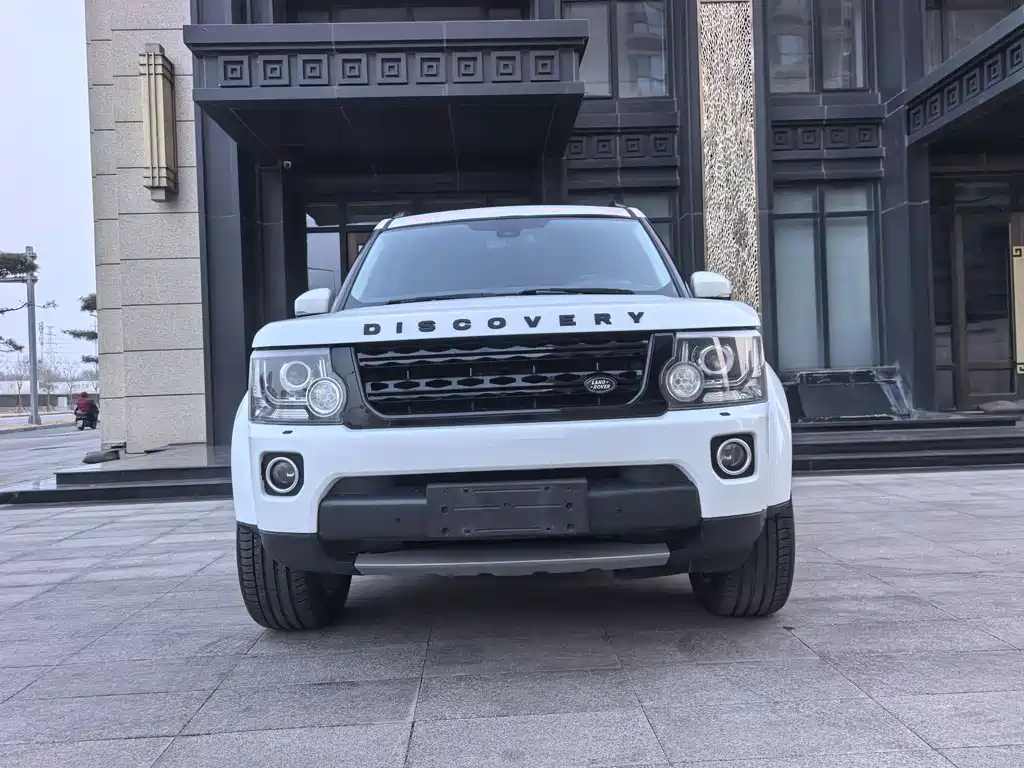 Land Rover Discovery 2015 — фото 17