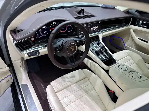 Porsche Panamera 2022