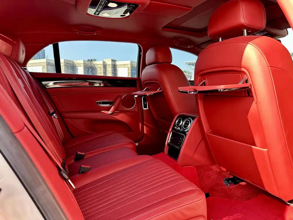 Bentley Flying Spur 2020 — фото 9