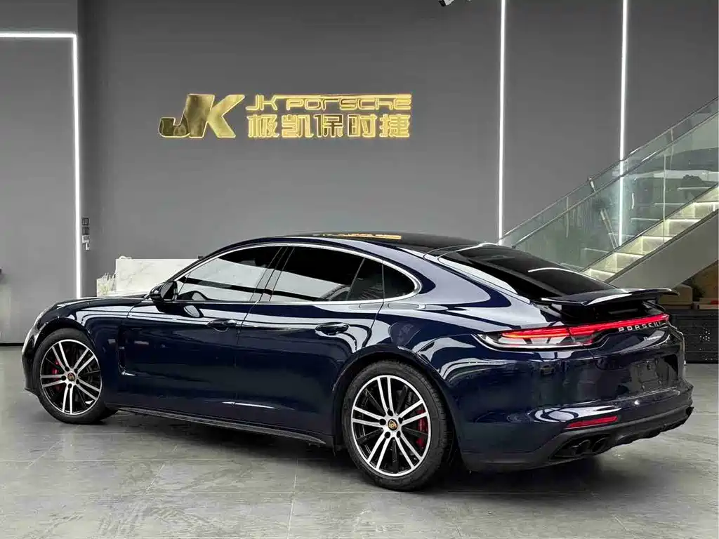 Porsche Panamera 2021 — фото 10