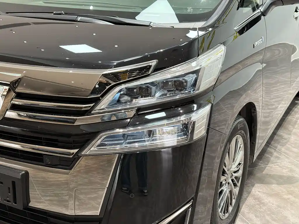 Toyota Vellfire 2020 — фото 31