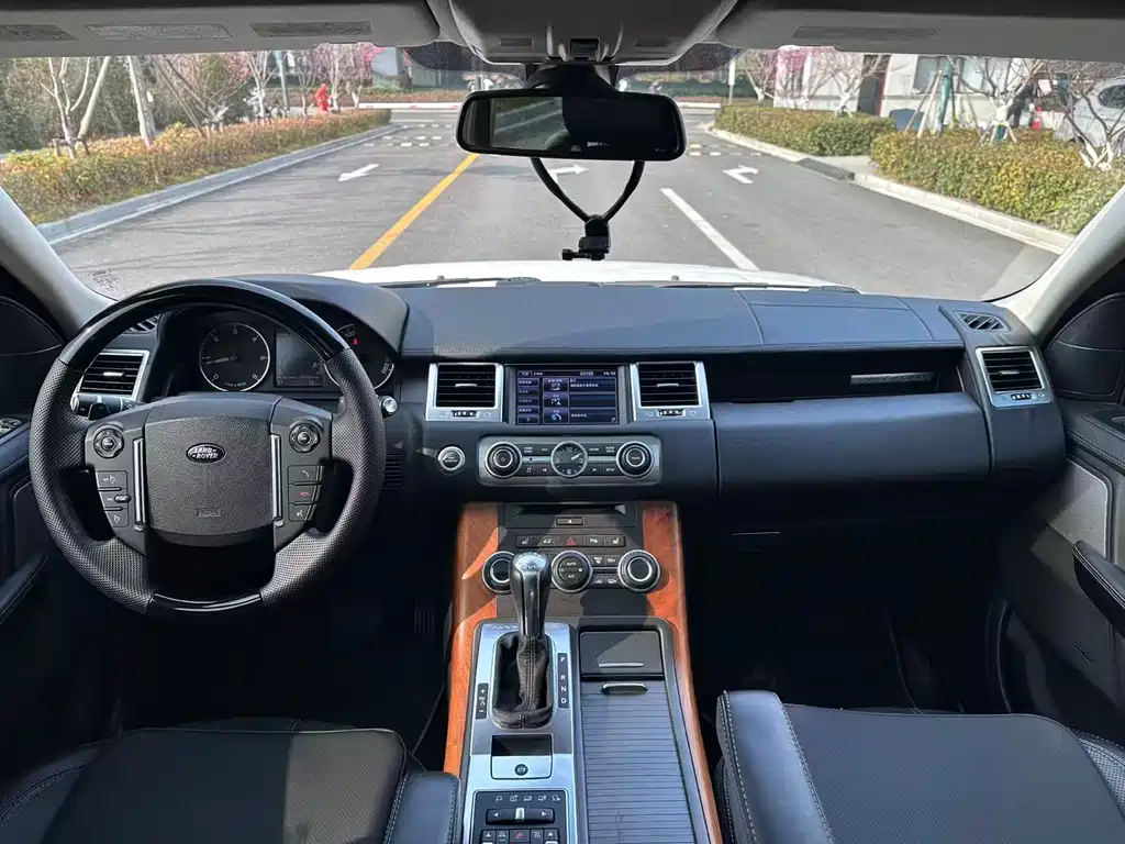 Land Rover Sport 2013 — фото 28