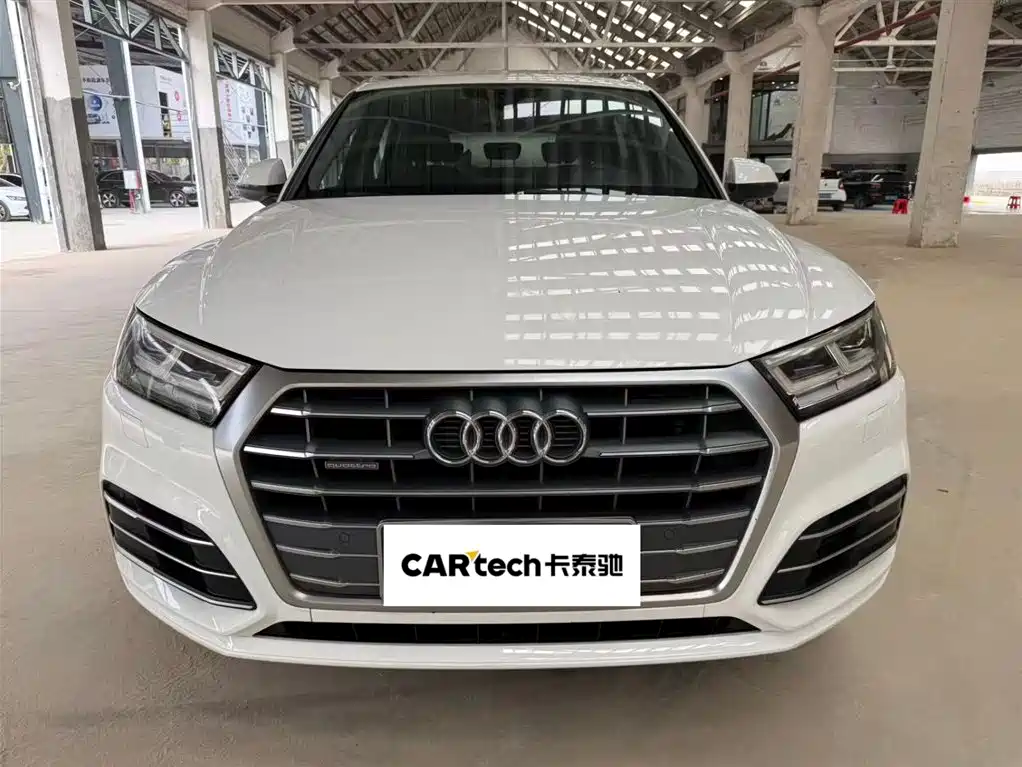 Audi Q5L 2019 — фото 2