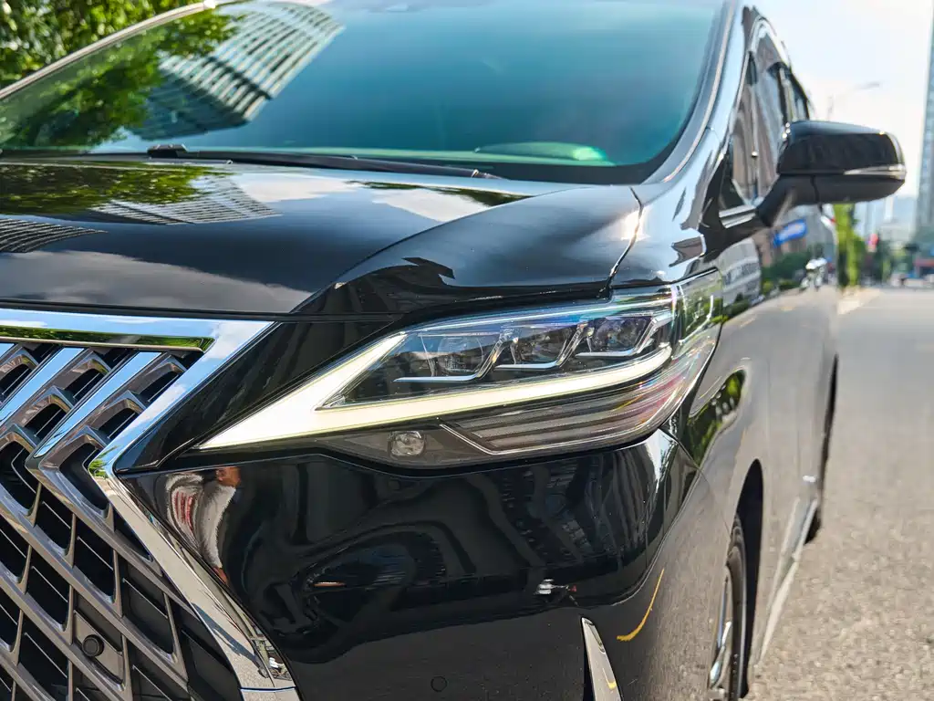 Toyota Vellfire 2021 — фото 5